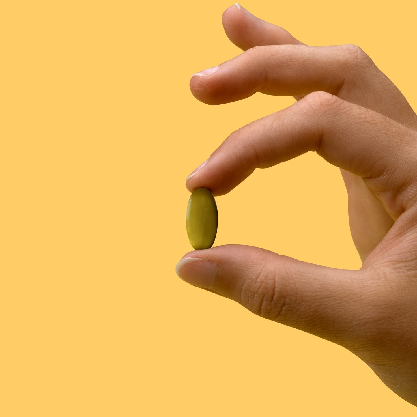 iwi life joint softgel hand